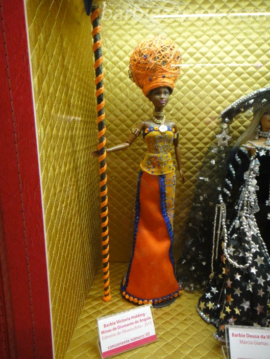 A Barbie Victoria Holding - Minas de Diamantes de Angola criada por Ed Brito | Foto: Caori para BS2P 